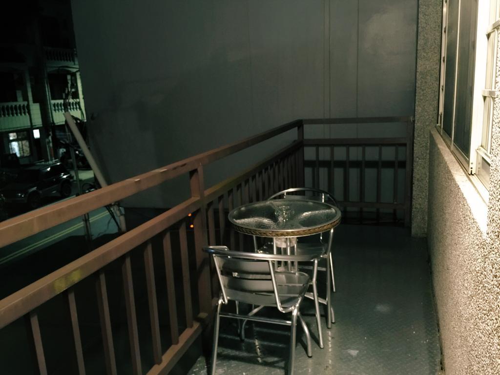 Fall In Love Karuizawa Hostel 埔里 エクステリア 写真